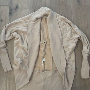 Aritzia Wilfred Diderot Cocoon Sweater Cardigan Beige XXS Vintage